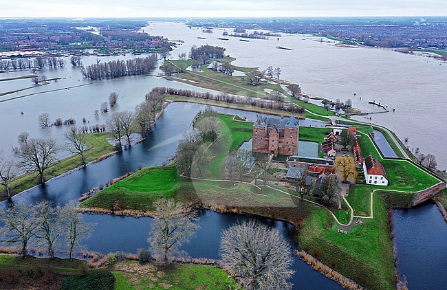 Slot Loevestein tijdens hoge waterstanden van de Waal. stock-image by Agami/Jacques van der Neut,