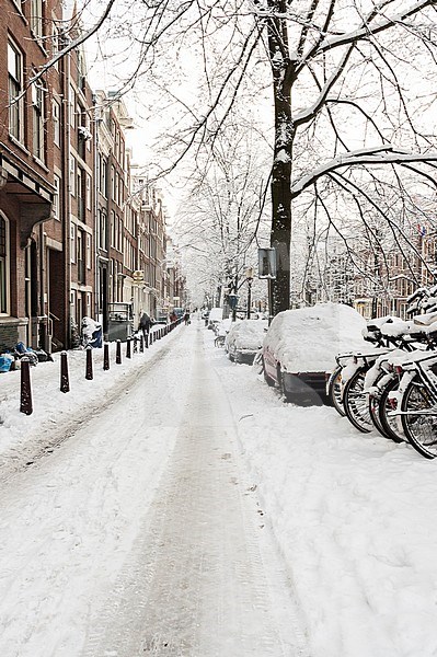 Stadsbeeld van een besneeuwd Amsterdam; Cityscape of snow-covered Amsterdam stock-image by Agami/Marc Guyt,